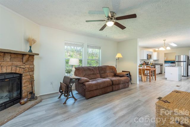 1274 Little Pine Road, Marshall, NC 28753