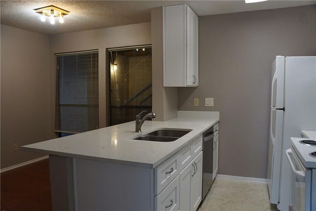 3115 Helms ST 103, Austin, TX 78705