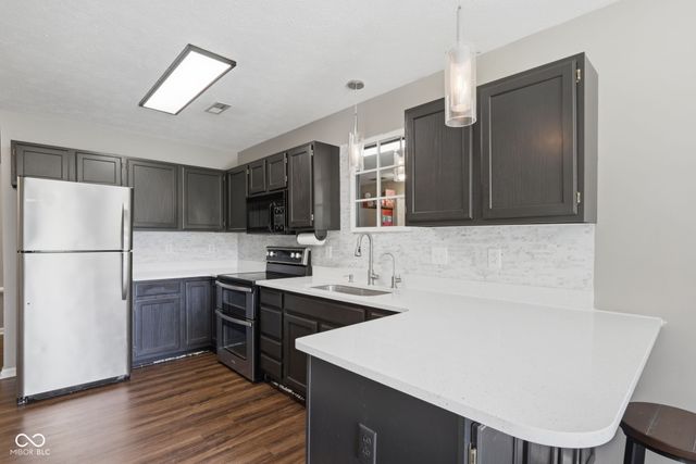 6562 Prestwick-D Court, Indianapolis, IN 46214