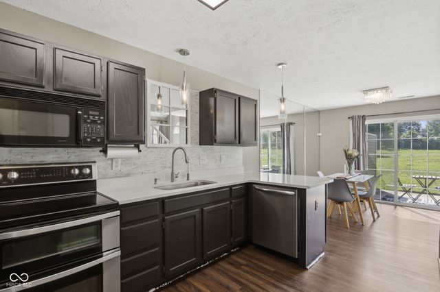 6562 Prestwick-D Court, Indianapolis, IN 46214