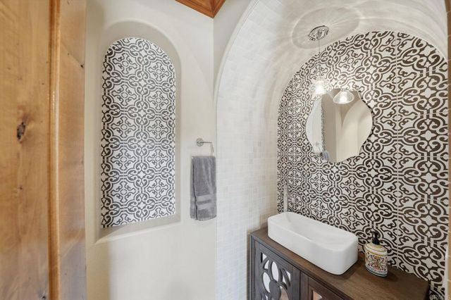 7929 Entrada De Luz E, San Diego, CA 92127
