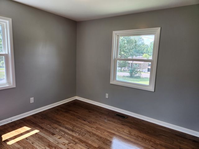 655 Glenn Ave, Lewisburg, TN 37091