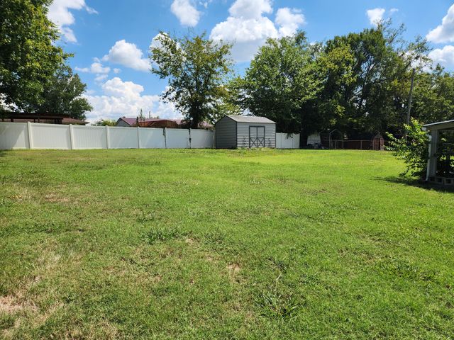 655 Glenn Ave, Lewisburg, TN 37091