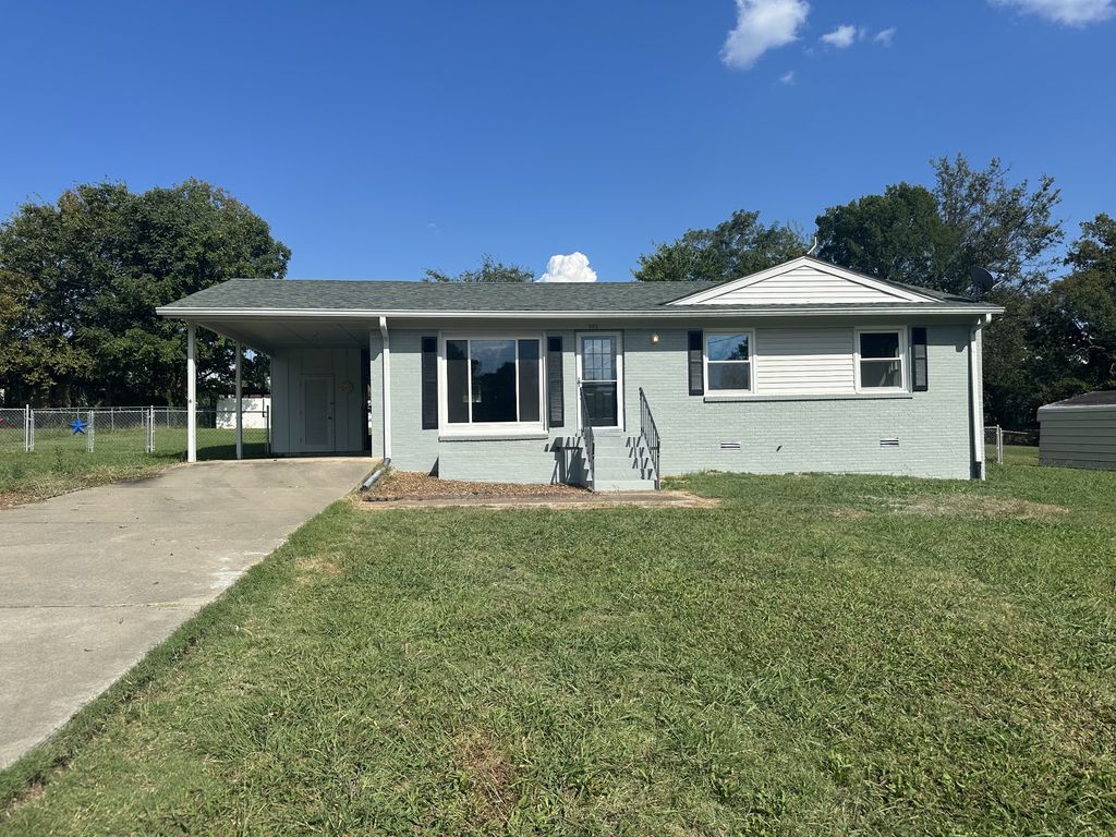 655 Glenn Ave, Lewisburg, TN 37091