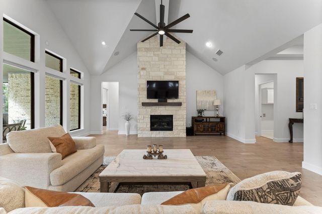 30 Arctic Tern Circle, Magnolia, TX 77354