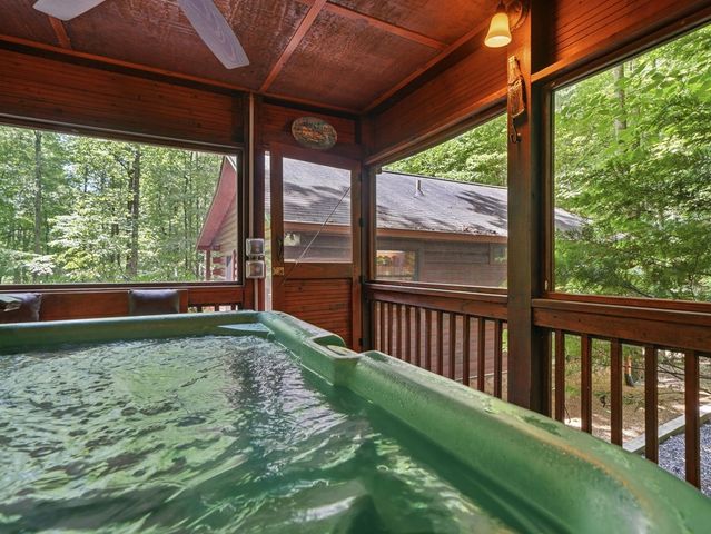 151 Hatchet Trail, Cherry Log, GA 30522