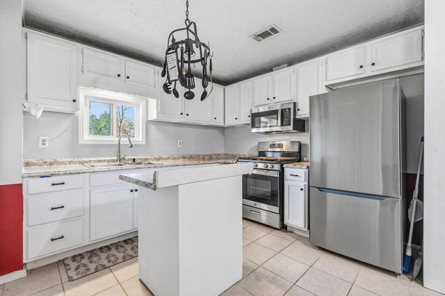 2415 Fm 2797, Kenefick, TX 77535