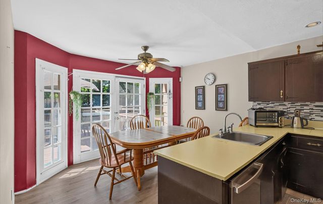10 Otsego Avenue, Dix Hills, NY 11746