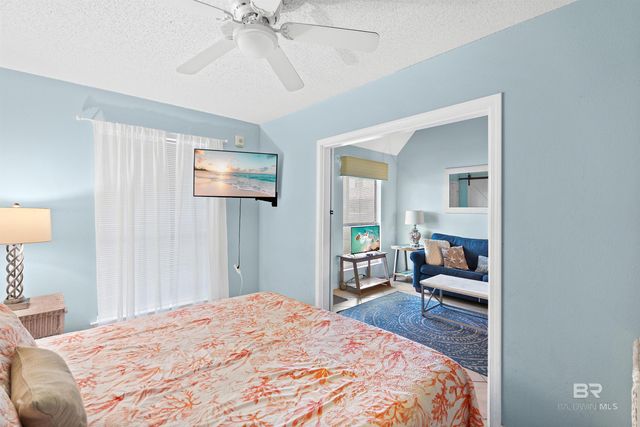 920 W Lagoon Avenue, Gulf Shores, AL 36542