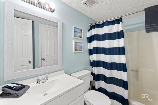 920 W Lagoon Avenue, Gulf Shores, AL 36542