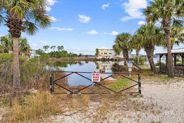 920 W Lagoon Avenue, Gulf Shores, AL 36542