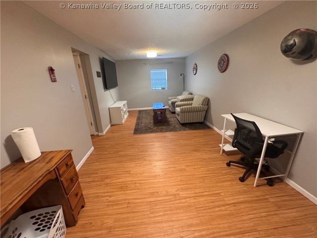 111 Phyllis Drive, Charleston, WV 25302