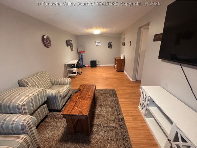 111 Phyllis Drive, Charleston, WV 25302