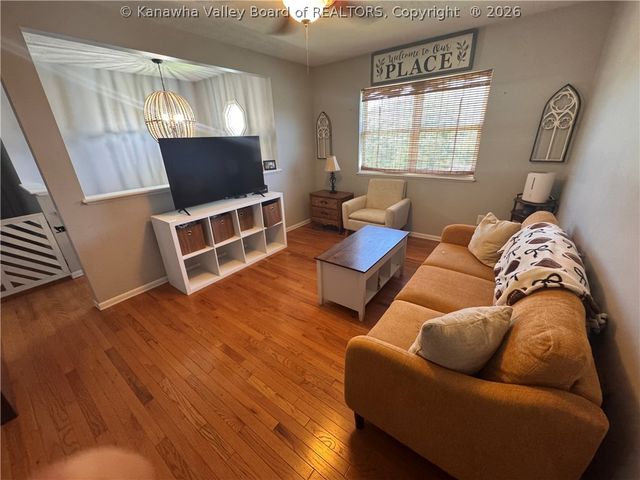111 Phyllis Drive, Charleston, WV 25302
