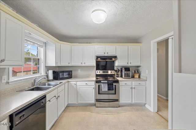 802 Darlington Drive, Fayetteville, NC 28311