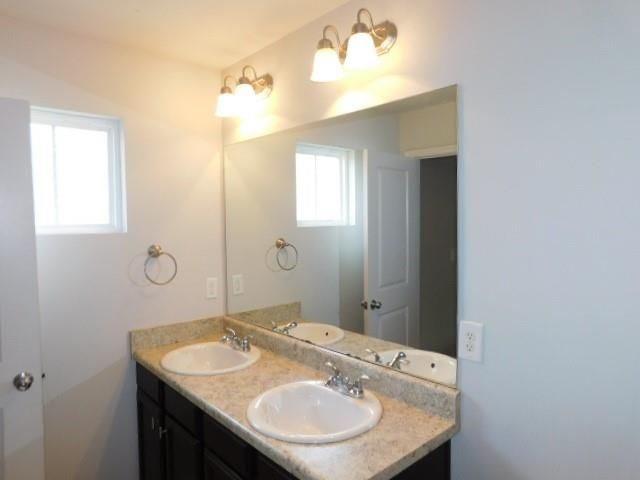 152 Fern Walk, Lawrenceville, GA 30045