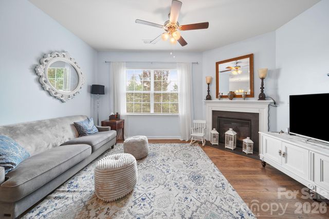 2228 Apple Glen Lane, Charlotte, NC 28269