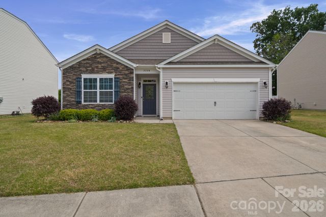 2228 Apple Glen Lane, Charlotte, NC 28269