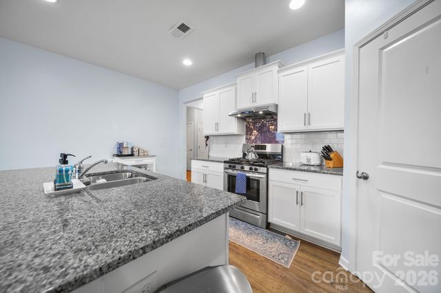 2228 Apple Glen Lane, Charlotte, NC 28269