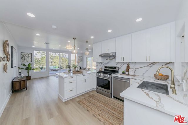 1832 Burnell Drive, Los Angeles, CA 90065