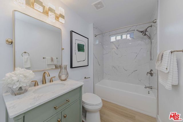 1832 Burnell Drive, Los Angeles, CA 90065