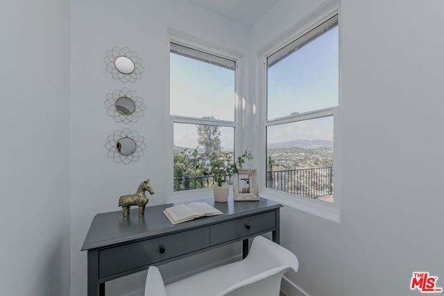 1832 Burnell Drive, Los Angeles, CA 90065