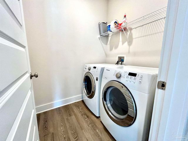 5796 Danbury Blvd, Pace, FL 32571