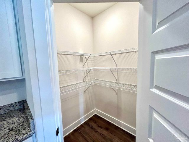 5796 Danbury Blvd, Pace, FL 32571