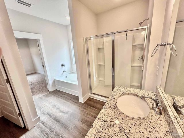 5796 Danbury Blvd, Pace, FL 32571