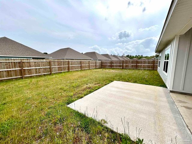 5796 Danbury Blvd, Pace, FL 32571