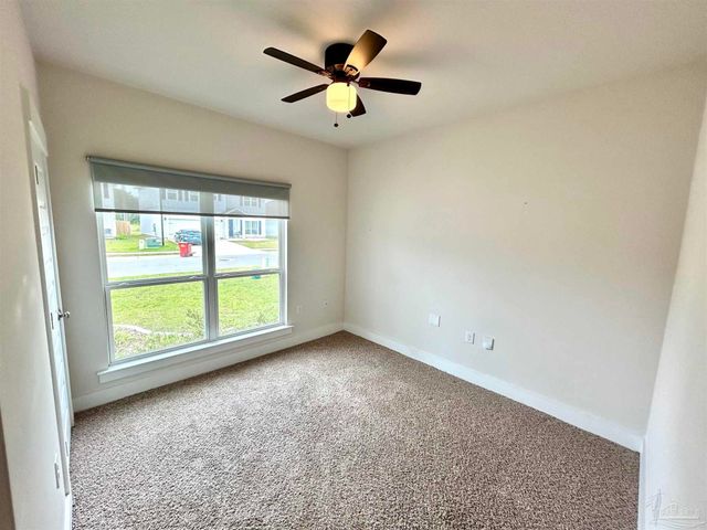 5796 Danbury Blvd, Pace, FL 32571