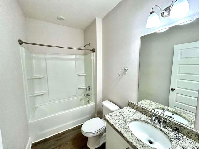 5796 Danbury Blvd, Pace, FL 32571