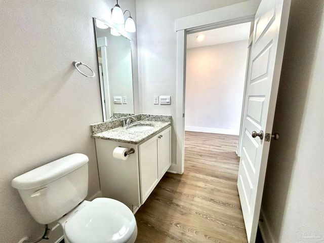 5796 Danbury Blvd, Pace, FL 32571