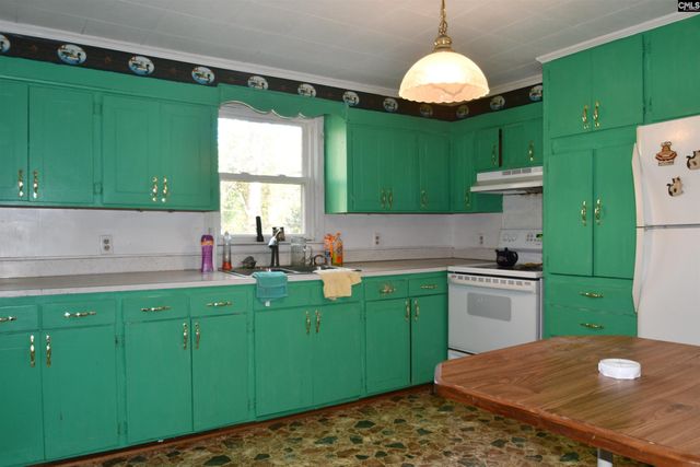 2402 Rosalyn Drive, Newberry, SC 29108