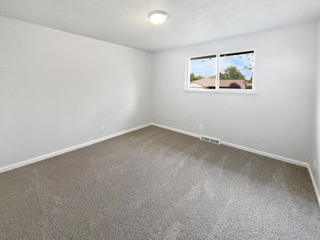 2222 Trent Road, Columbus, OH 43229