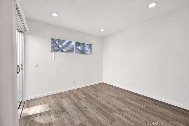 20155 Keswick Street 219, Winnetka, CA 91306