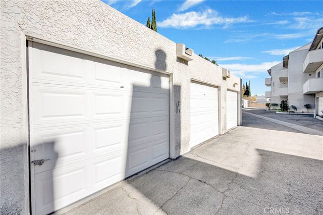 20155 Keswick Street 219, Winnetka, CA 91306