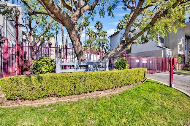 20155 Keswick Street 219, Winnetka, CA 91306