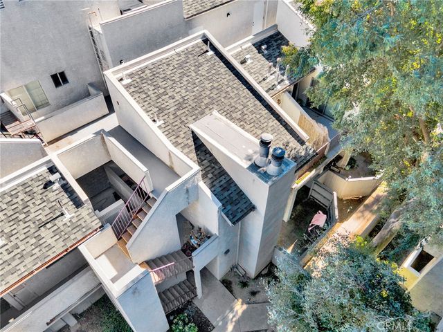 20155 Keswick Street 219, Winnetka, CA 91306