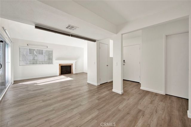 20155 Keswick Street 219, Winnetka, CA 91306