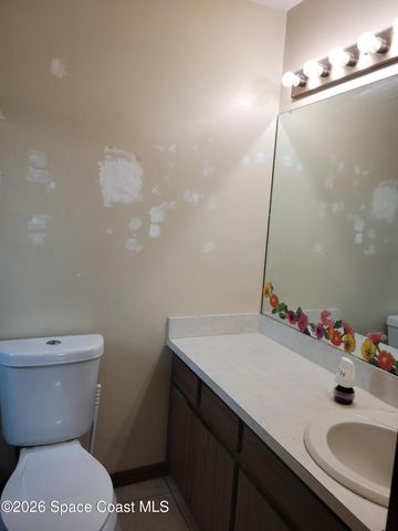 726 Diplomat Avenue SE, Palm Bay, FL 32909