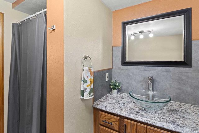 734 Lyndhurst Drive, Janesville, WI 53546
