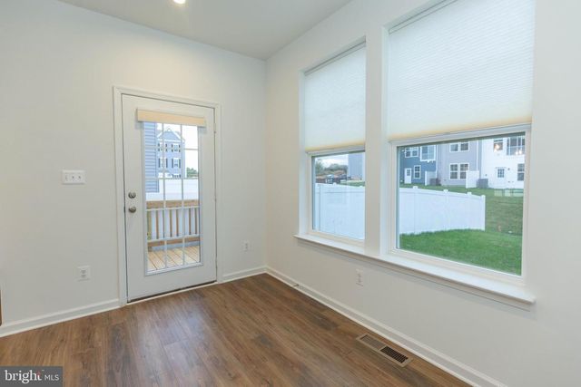 767 LORD FAIRFAX ST, Charles Town, WV 25414