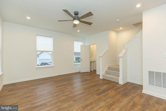 767 LORD FAIRFAX ST, Charles Town, WV 25414