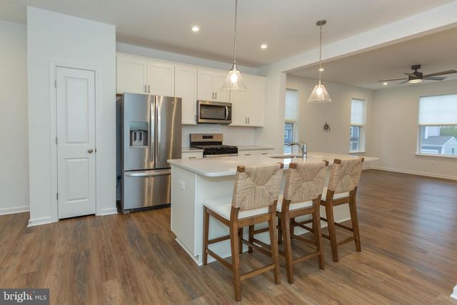 767 LORD FAIRFAX ST, Charles Town, WV 25414