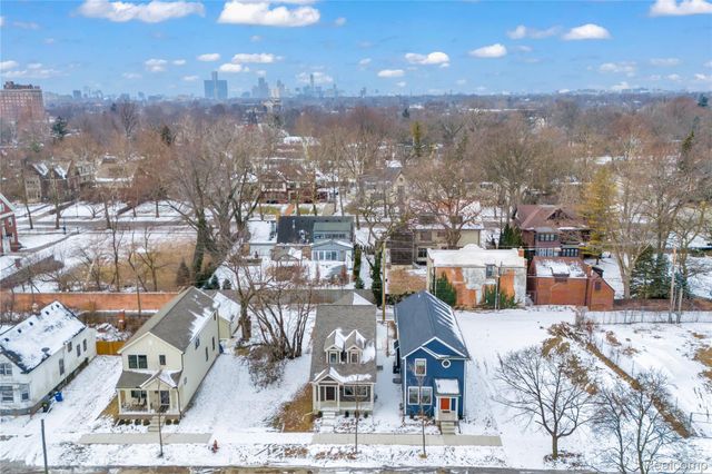 1510 Holcomb Street, Detroit, MI 48214