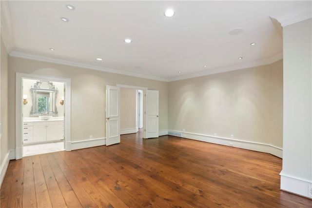 1965 W Wesley NW Road, Atlanta, GA 30327