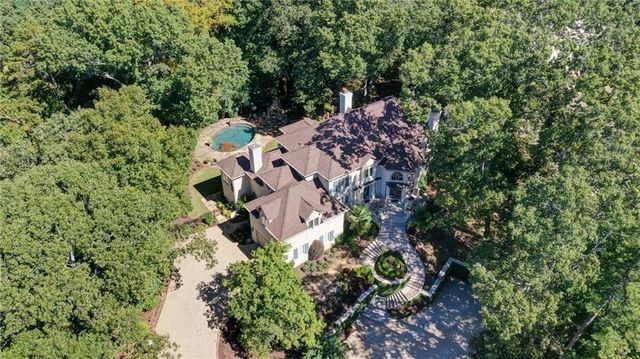 1965 W Wesley NW Road, Atlanta, GA 30327