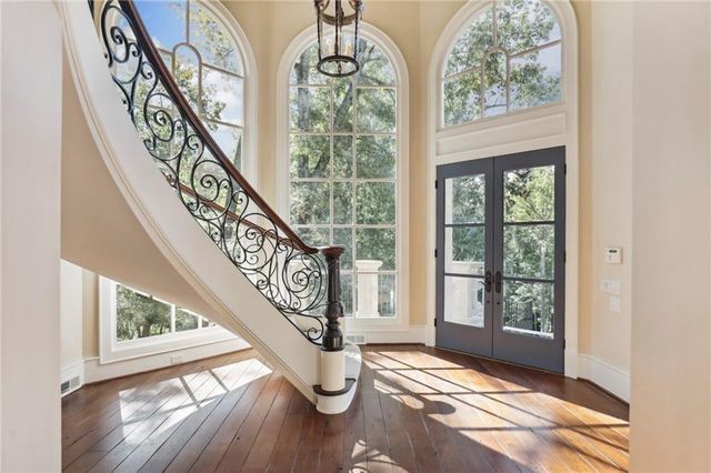 1965 W Wesley NW Road, Atlanta, GA 30327