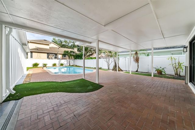 2302 S OCCIDENT STREET, Tampa, FL 33629